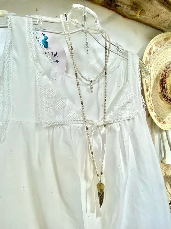 Prairie/victorian/farmhouse boho dress/gown w shabby chic peasant lounge vibe - Picture 5 of 11